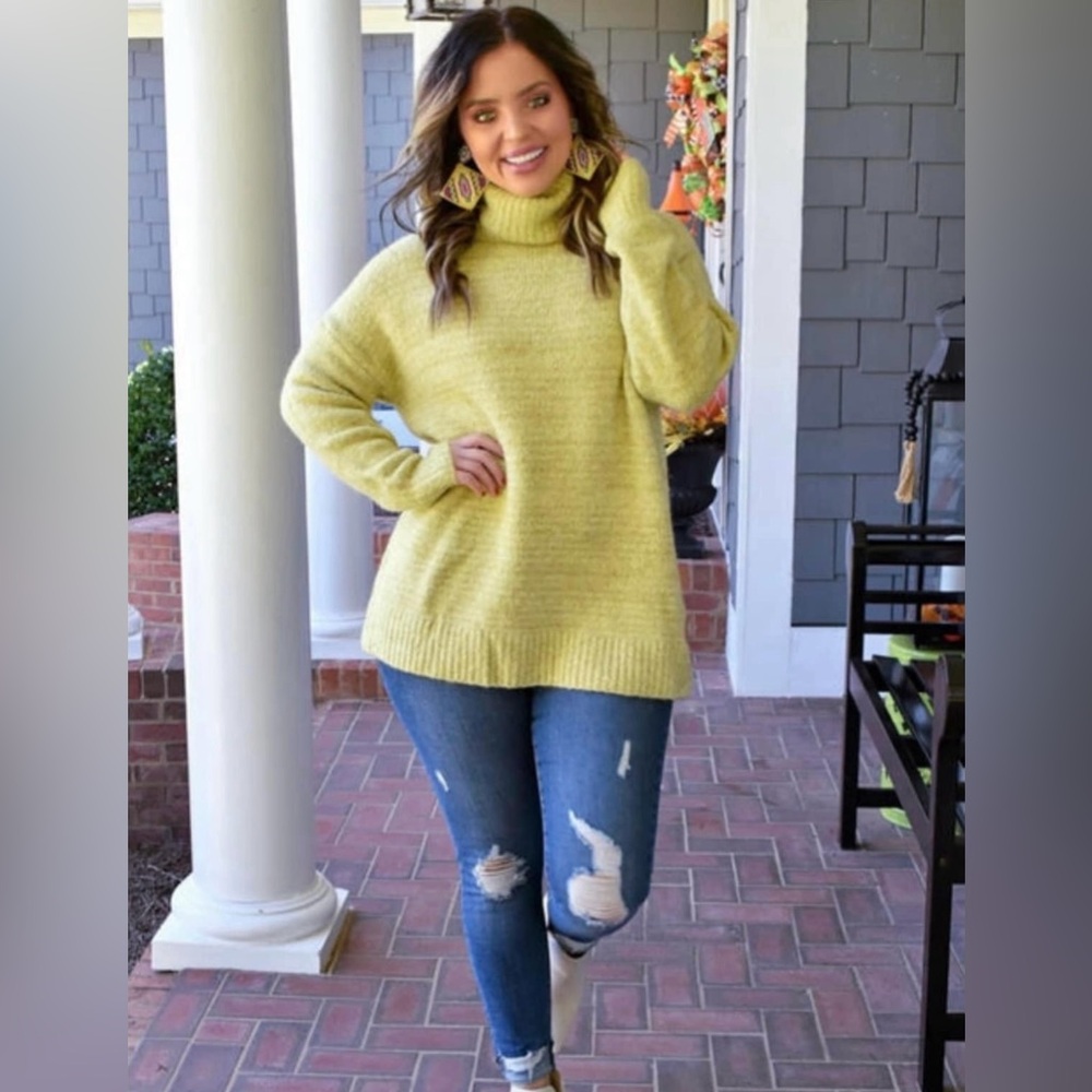 L 10/12 NWT Green Cowl Neck Sweater